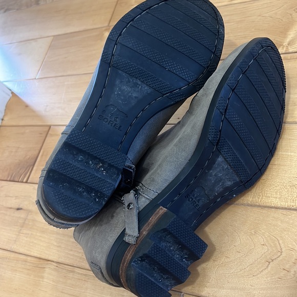 Sorel angle boots - Picture 3 of 7